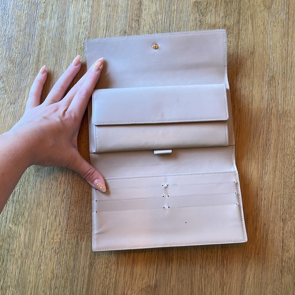 Louis Vuitton Wallet - Picture 5 of 7